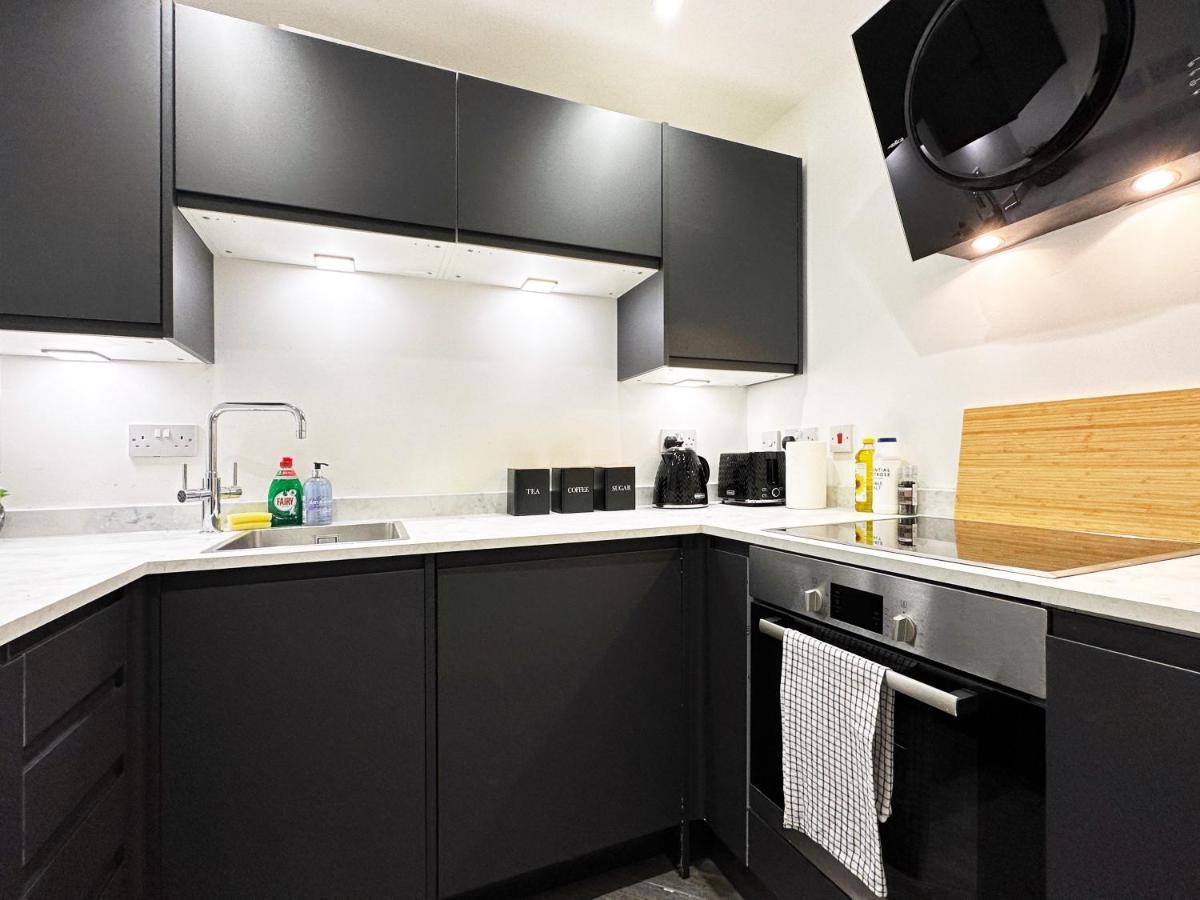 Liam Place Near Hyde Park - 1 Double Bed, 1 Sofa Bed, Spacious Apartment, Private Entrance Лондон Екстер'єр фото