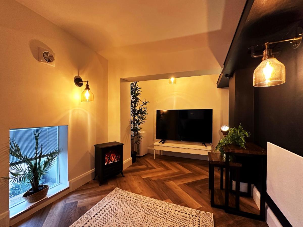 Liam Place Near Hyde Park - 1 Double Bed, 1 Sofa Bed, Spacious Apartment, Private Entrance Лондон Екстер'єр фото